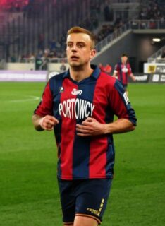 Каміль Гросицький у формі Погон Щецин у 2023 році