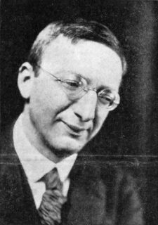 Портрет Альфреда Дьобліна, близько 1930 року