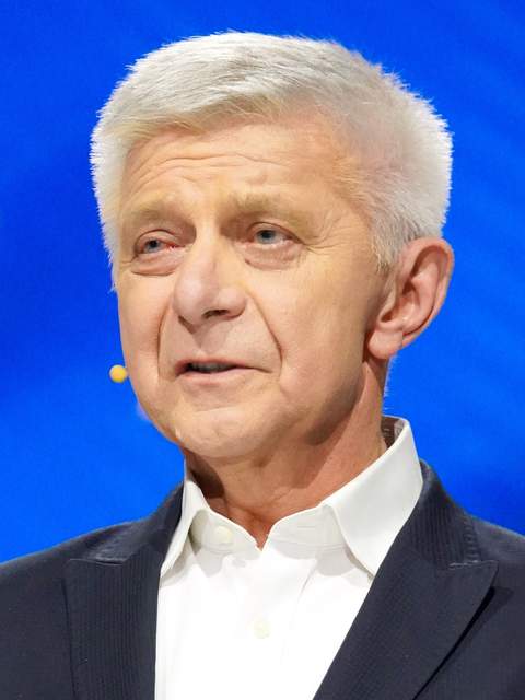 Портрет Марека Белки, польського політика та економіста, 2024 рік
